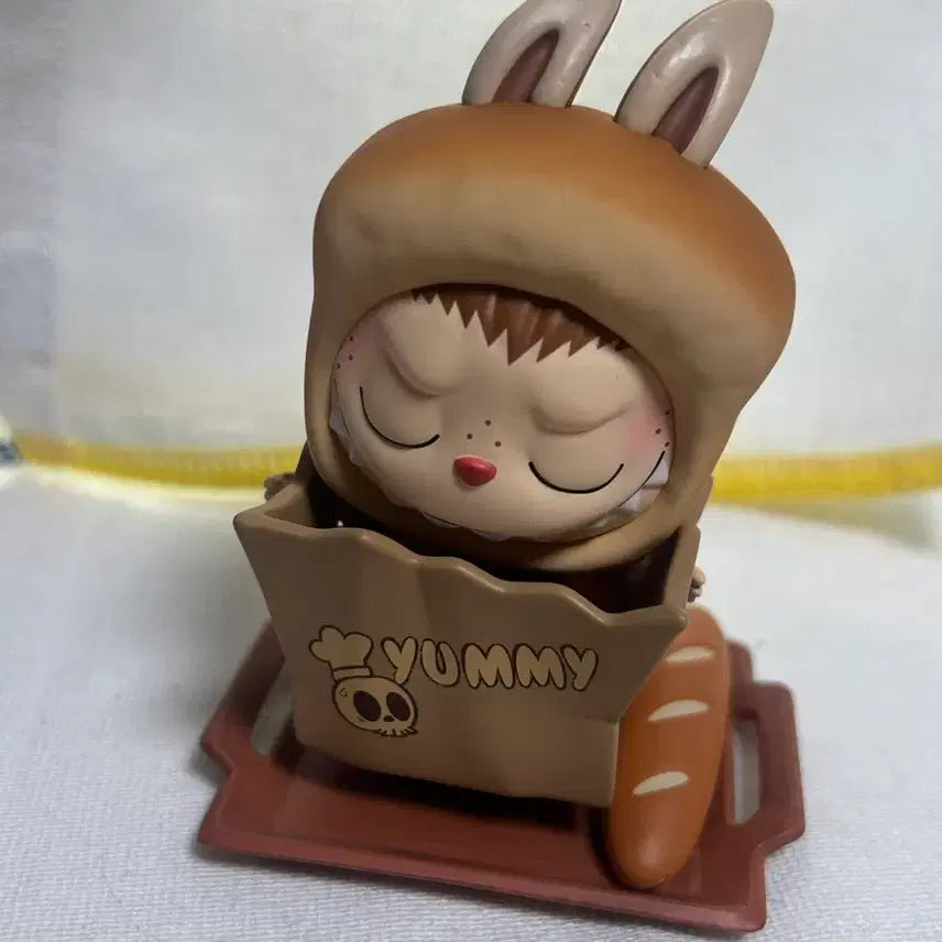 [BUNJANG] Labubu "Awkward Operation" Figure (Pop Mart) / 라부부 어설픈 작전 피규어 (팝마트)