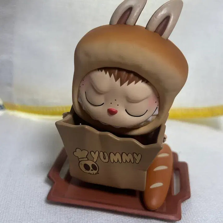 [BUNJANG] Labubu "Awkward Operation" Figure (Pop Mart) / 라부부 어설픈 작전 피규어 (팝마트)