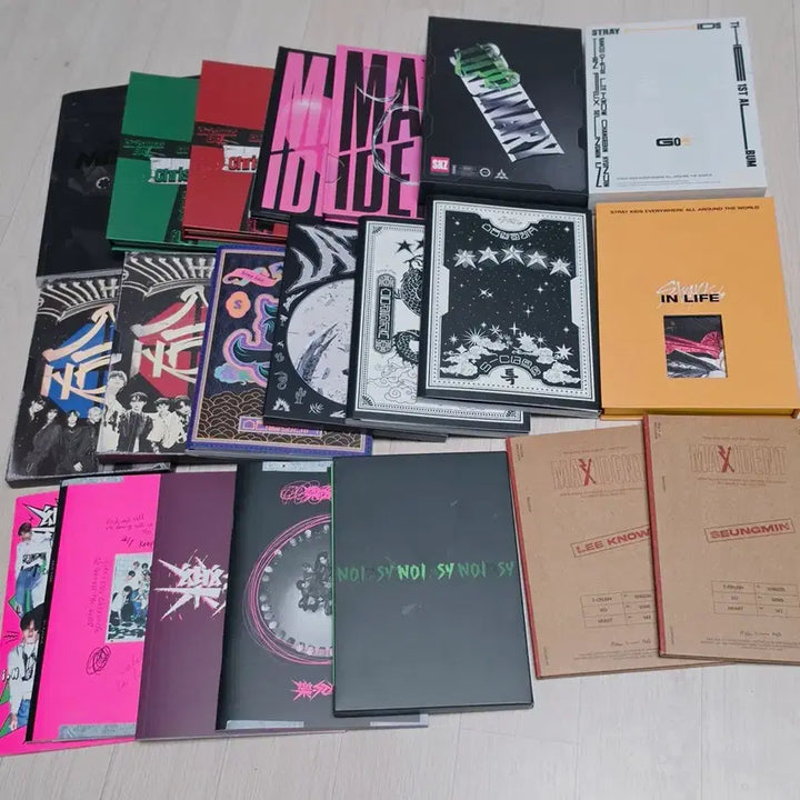 [BUNJANG] Stray Kids Unsealed Album Bundle Set / 스트레이키즈 개봉 앨범 일괄 스키즈
