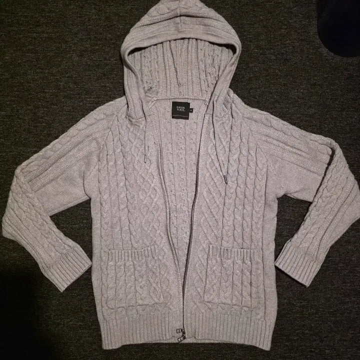 [BUNJANG] Bundle Set Winter Clothing (5 Items: Knit Hoodie, Short Duffle Coat, Knitwear) / 겨울옷 5벌 일괄 니트 후드집업, 떡볶이 숏 코트, 니트