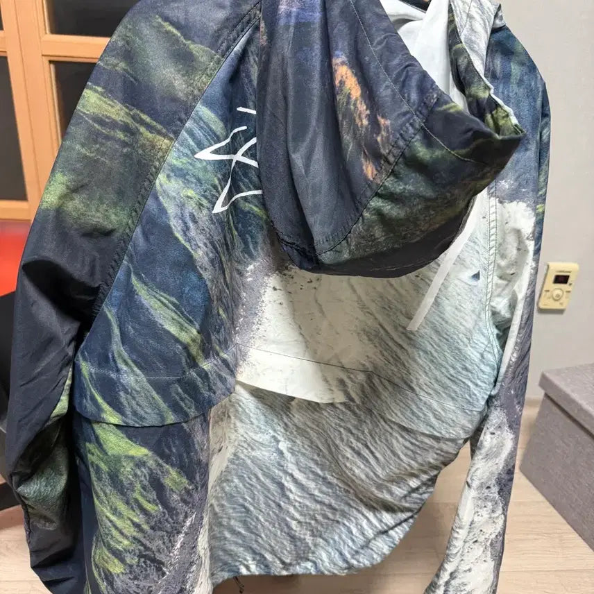 [BUNJANG] Stussy Coastline Beach Shell Jacket Multi / 스투시 코스트라인 비치 쉘 자켓 멀티 M