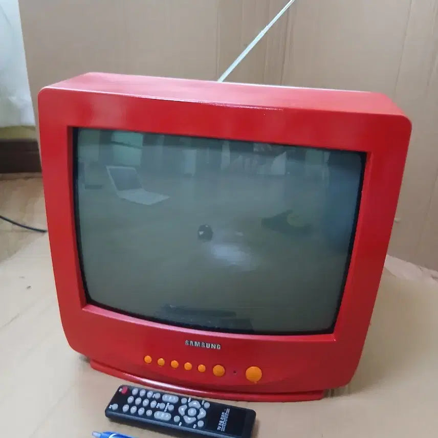 [BUNJANG] Samsung 14-Inch CRT TV Vintage Television Full Set / 삼성 14인치 브라운관 tv 빈티지 텔레비젼 영상 무한 출력 풀세트 포함