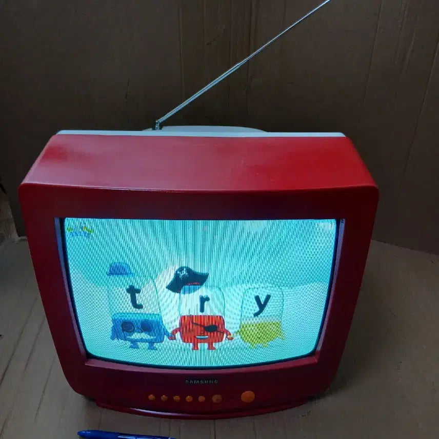 [BUNJANG] Samsung 14-Inch CRT TV Vintage Television Full Set / 삼성 14인치 브라운관 tv 빈티지 텔레비젼 영상 무한 출력 풀세트 포함