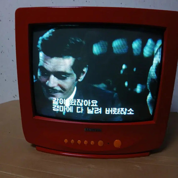 [BUNJANG] Samsung 14-Inch CRT TV Vintage Television Full Set / 삼성 14인치 브라운관 tv 빈티지 텔레비젼 영상 무한 출력 풀세트 포함