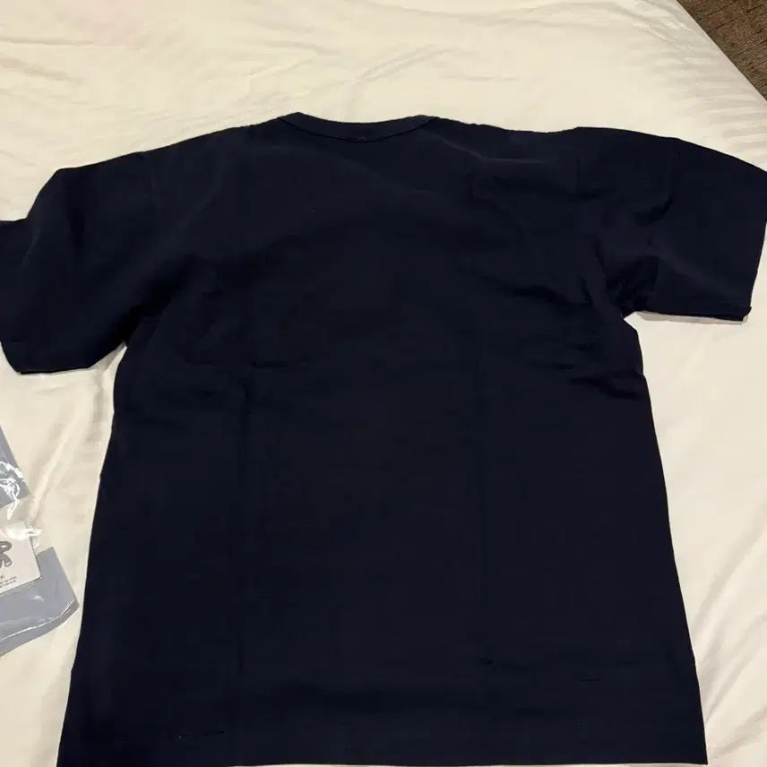 [SOLD OUT] [L]휴먼메이드 하트로고  포켓 반팔 티셔츠 네이비 새상품