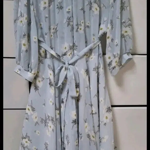 [BUNJANG] Sky Blue Floral Wrap Long Dress / 하늘색 꽃무늬 롱 원피스