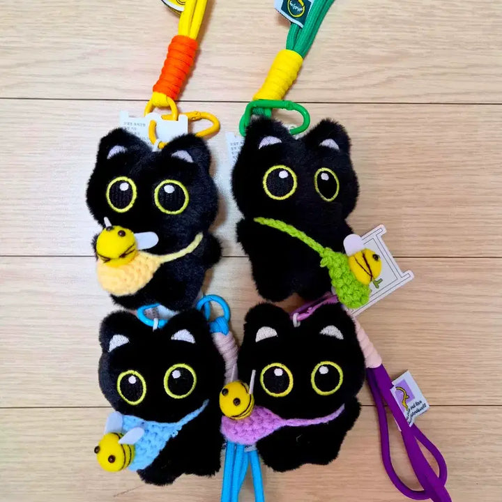 [BUNJANG] Black Cat Plush Keychain with Bee Charm / 블랙캣 인형 키링 + 꿀벌 장식 키링 팝니다~