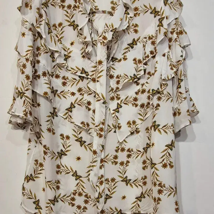 [BUNJANG] Sandro Butterfly Flower Ruffle Blouse / 산드로 나비 플라워 러플 블라우스