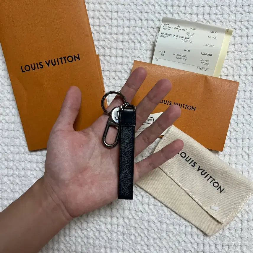 [BUNJANG] Louis Vuitton Eclipse Monogram Keyring / (당일배송 정품) 루이비통 이클립스 키링