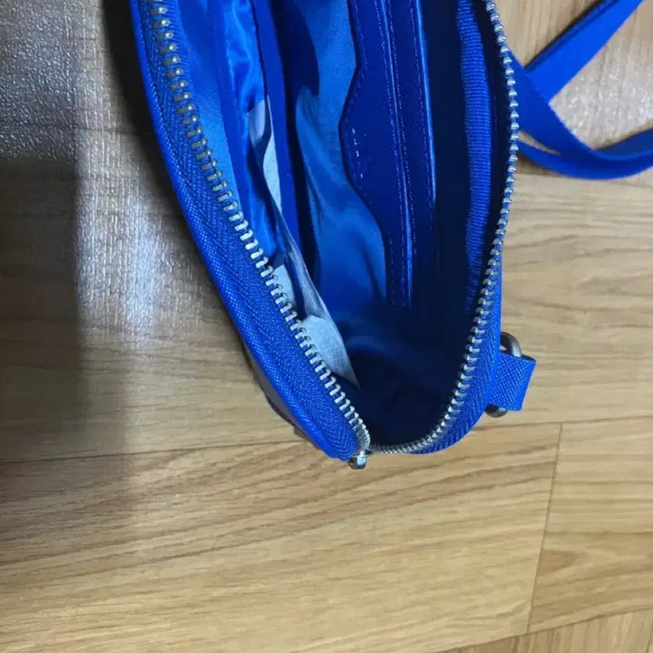 [BUNJANG] ZARA Saffiano Leather Texture Crossbody Bag / 자라 크로스백