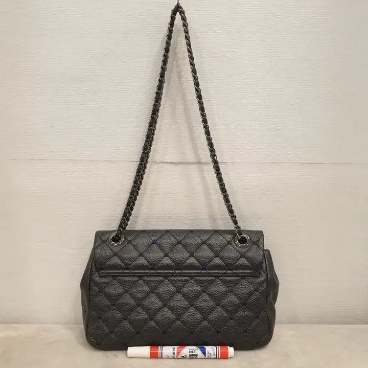 [BUNJANG] Lovecat Quilting Chain Shoulder Bag Crossbody Bag Black / 러브캣 퀼팅 체인 숄더백 크로스백 블랙
