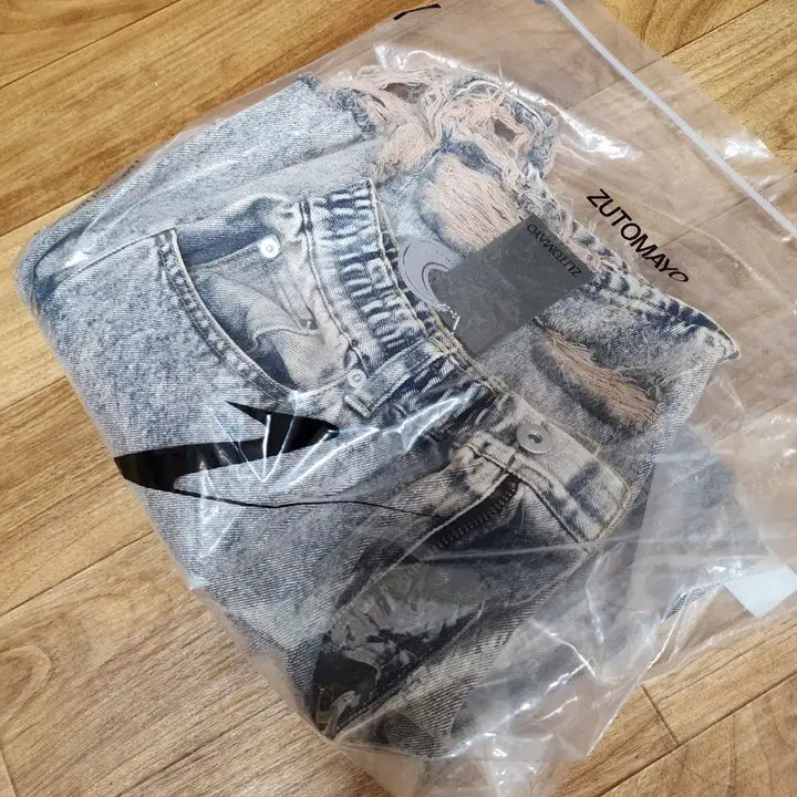 [SOLD OUT] 즛토마요 좀크라 빈티지 데님 팬츠