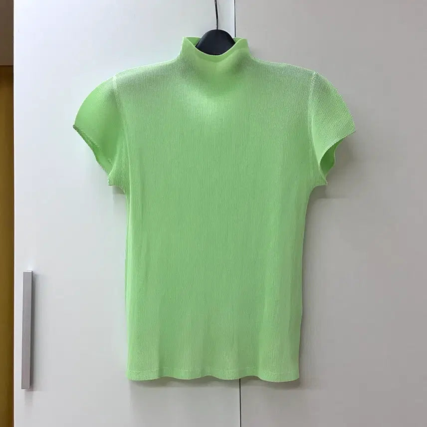 [SOLD OUT] 플리츠플리즈 반목 미스트 탑 3사이즈
