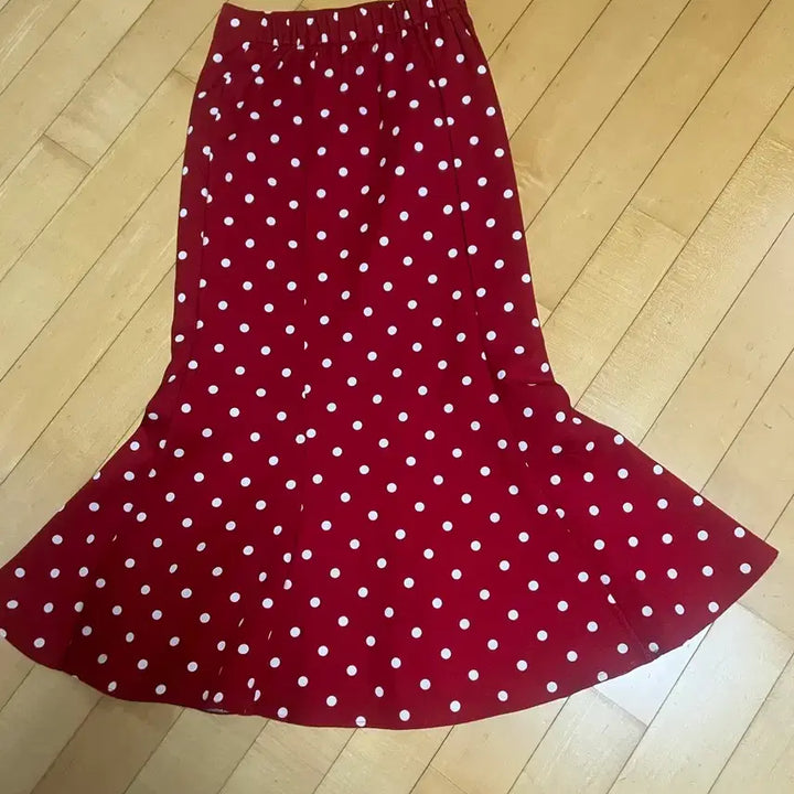 [BUNJANG] Red Dot Flare Mermaid Skirt / 레드 도트 플레어  머메이드스커트
