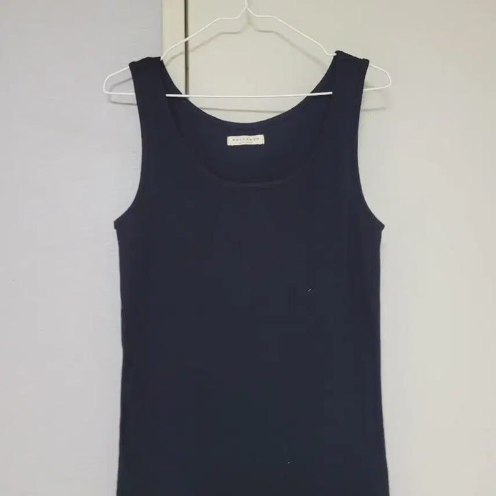 [BUNJANG] Moccasom M Size Tank Top Bundle Set / 나시 일괄 m사이즈 (moccasom 모카썸 나시 블랙, 그레이)
