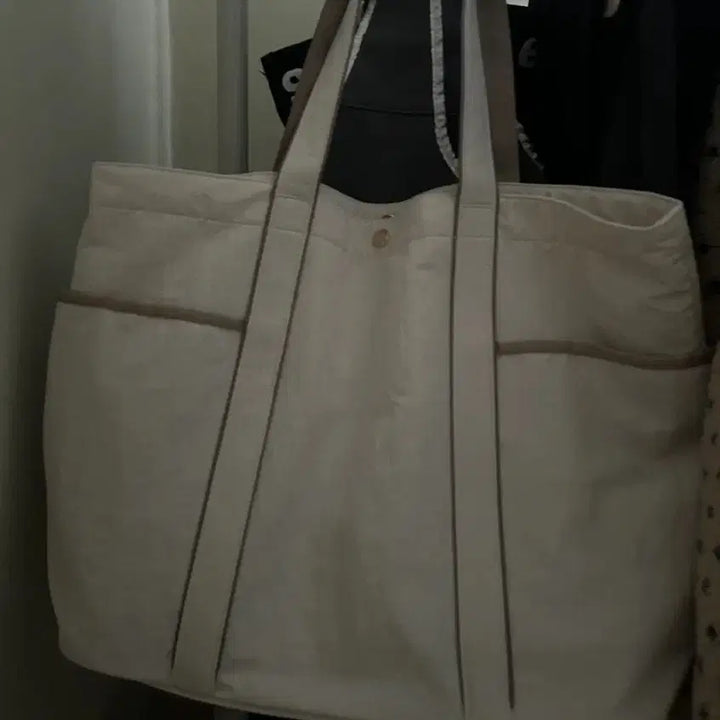 [BUNJANG] Lululemon Daily Multi-Pocket Tote Bag 20L / 데일리 멀티 포켓 토트백 20L 룰루레몬