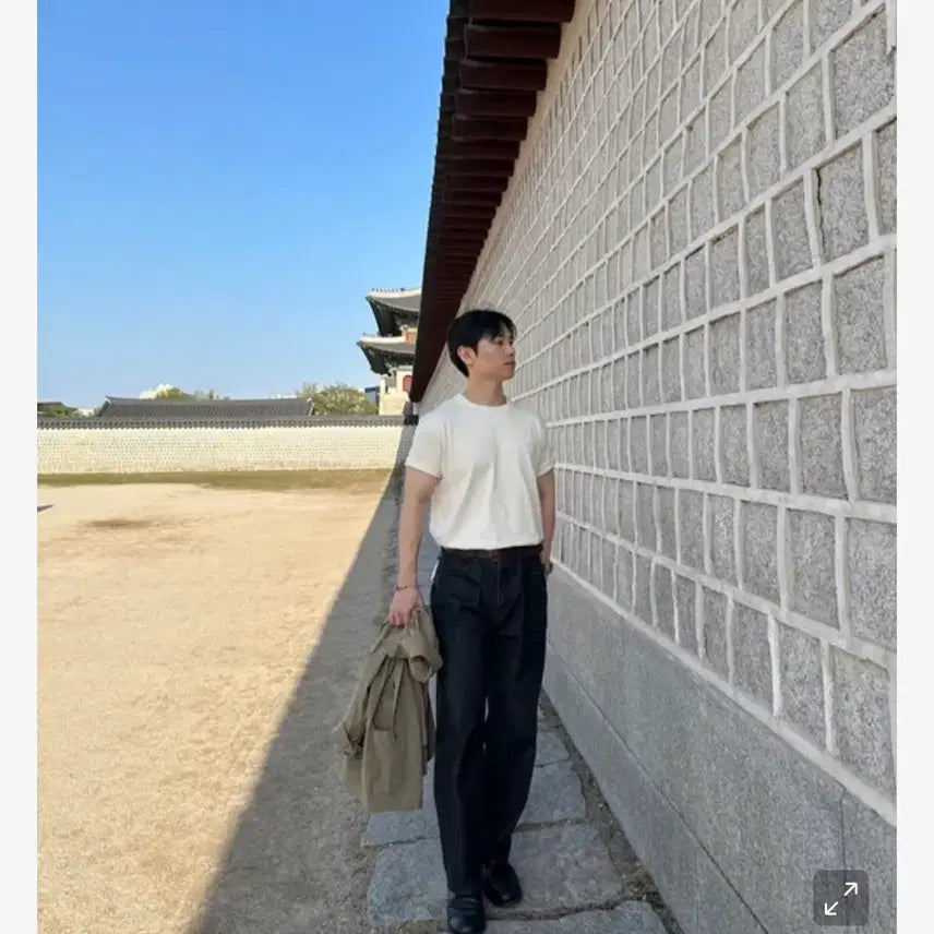 [SOLD OUT] 브론슨 티셔츠 팝니다