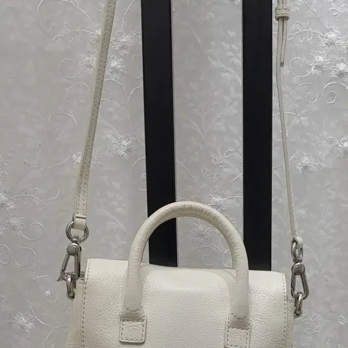 [BUNJANG] Gonguill Mini Tote Cross Bag / g o n g u i ll s a  미니토트겸크로스백