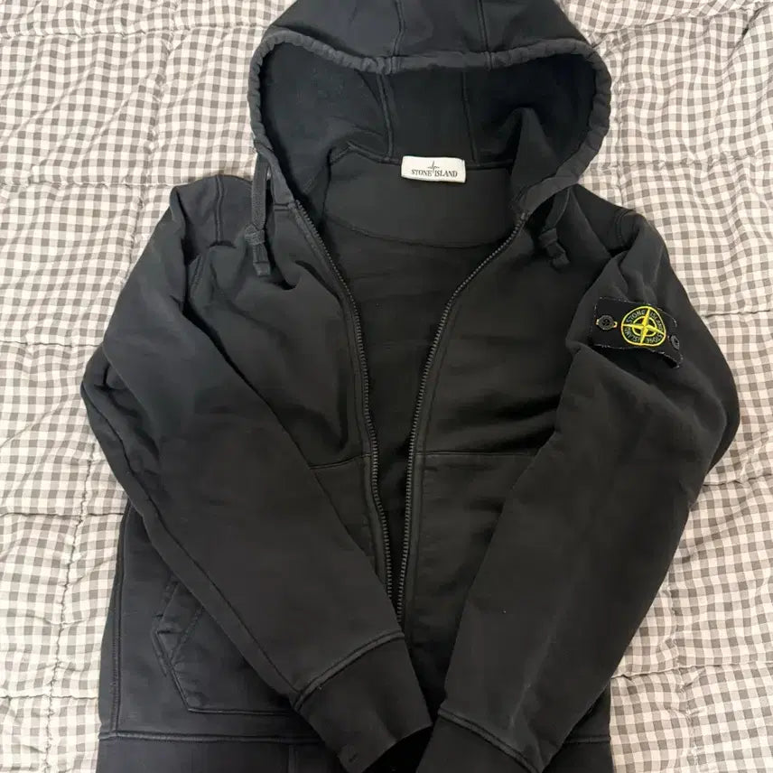 [SOLD OUT] [정품] 스톤아일랜드 후드집업 22SS
