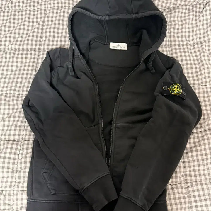 [SOLD OUT] [정품] 스톤아일랜드 후드집업 22SS