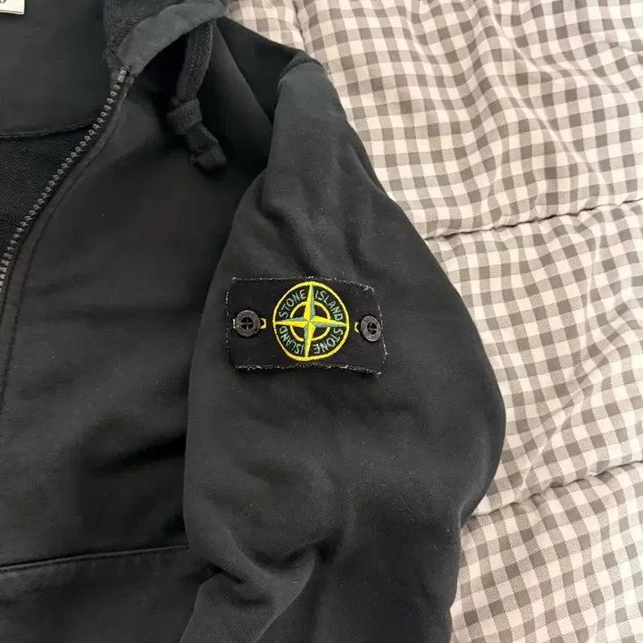 [SOLD OUT] [정품] 스톤아일랜드 후드집업 22SS