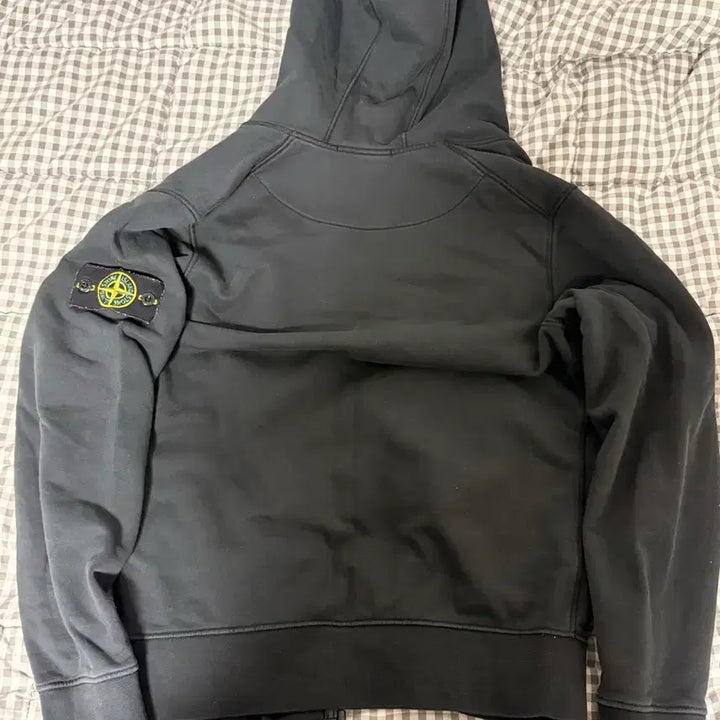 [SOLD OUT] [정품] 스톤아일랜드 후드집업 22SS