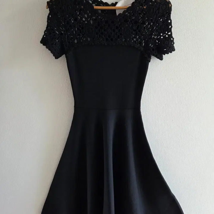 [BUNJANG] Carolina Herrera Dress / 캐롤리나헤레라 원피스
