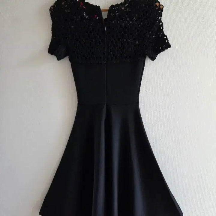 [BUNJANG] Carolina Herrera Dress / 캐롤리나헤레라 원피스