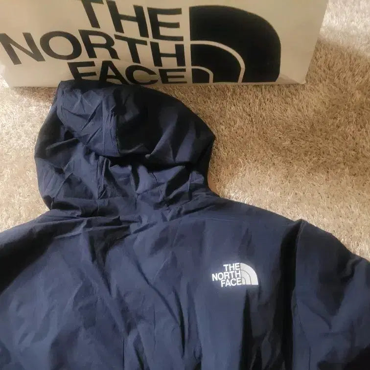 [BUNJANG] The North Face Hooded Windbreaker Jacket / 노스페이스 후드 바람막이/새상품