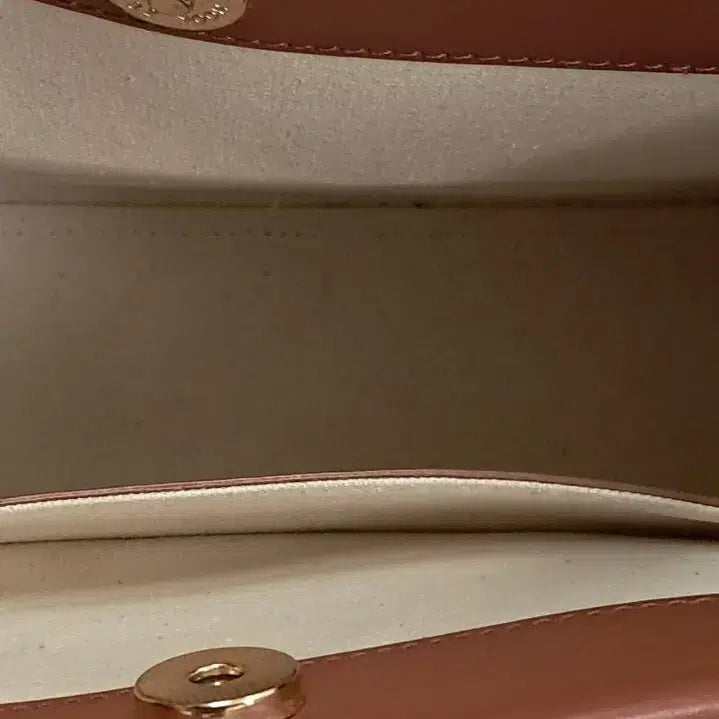 [BUNJANG] MOIETOII Tote and Crossbody Bag / MOIETOII  토트겸크로스백