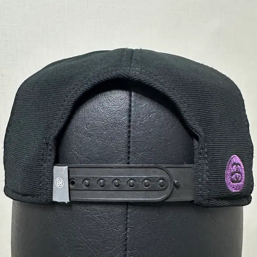 [BUNJANG] Stussy Black Snapback Cap with Purple Logo / 스투시 스냅백