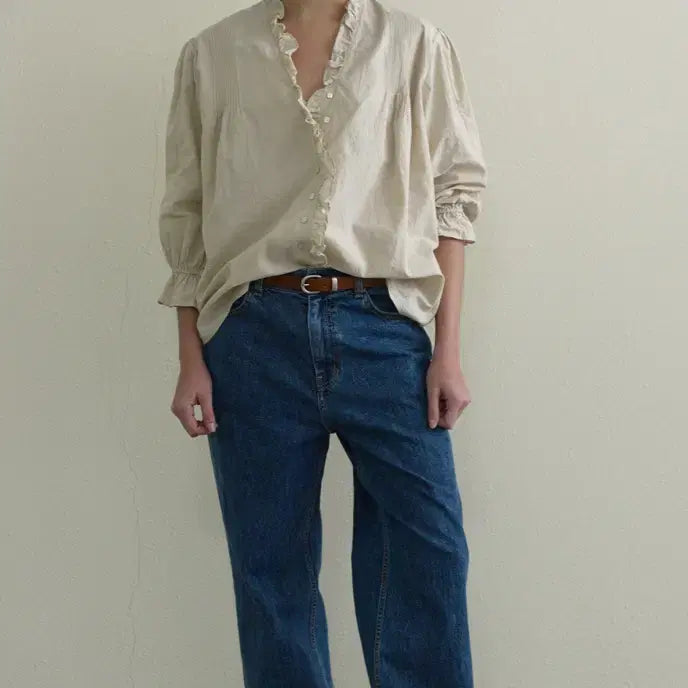 [BUNJANG] Via Plain Victoria Frill Blouse (Beige) / 비아플레인 VIA VICTORIA FRILL BLOUSE (BEIGE)