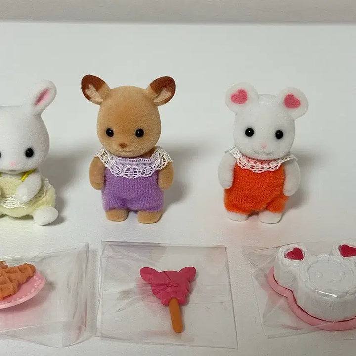 [BUNJANG] Sylvanian Families Baby Dessert Blind Bag Set / 실바니안 아기 디저트 블라인드백 사슴,눈꽃토끼 포함 4종 일괄