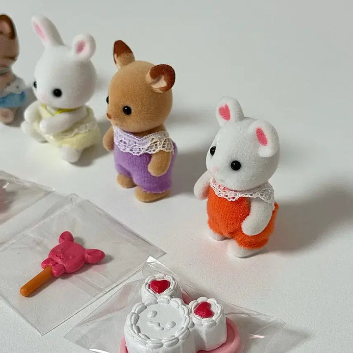 [BUNJANG] Sylvanian Families Baby Dessert Blind Bag Set / 실바니안 아기 디저트 블라인드백 사슴,눈꽃토끼 포함 4종 일괄