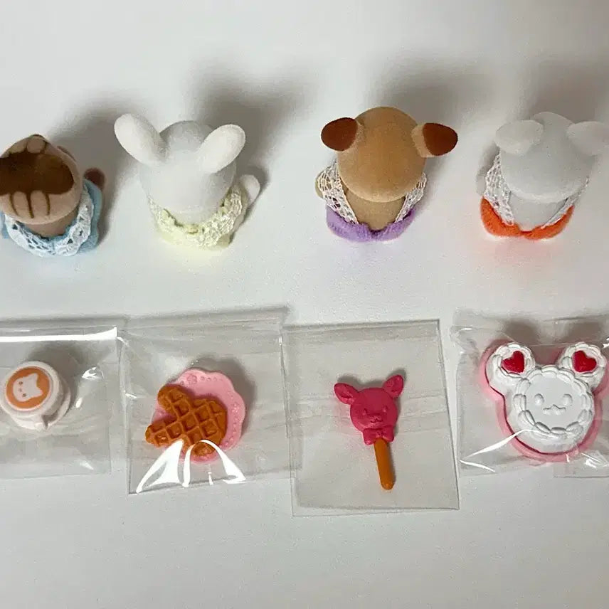 [BUNJANG] Sylvanian Families Baby Dessert Blind Bag Set / 실바니안 아기 디저트 블라인드백 사슴,눈꽃토끼 포함 4종 일괄