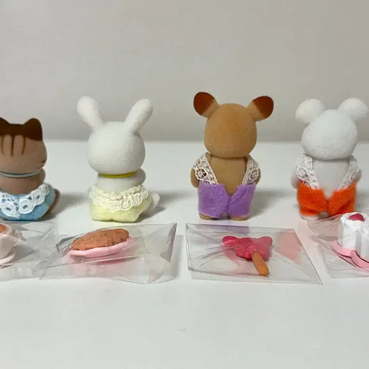 [BUNJANG] Sylvanian Families Baby Dessert Blind Bag Set / 실바니안 아기 디저트 블라인드백 사슴,눈꽃토끼 포함 4종 일괄