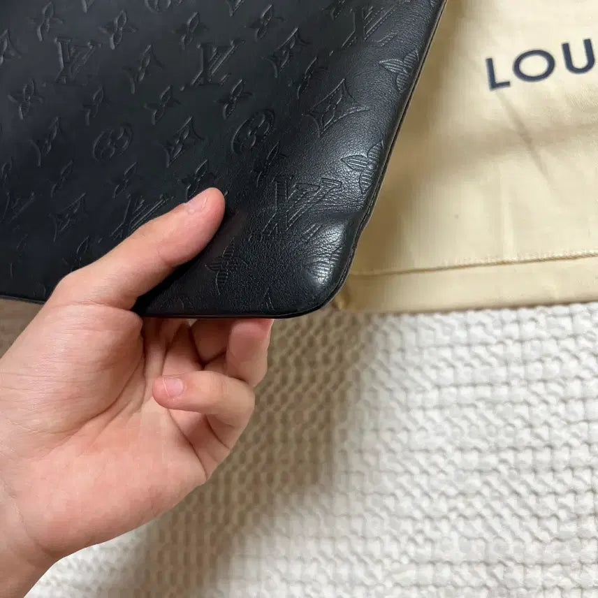 [BUNJANG] Louis Vuitton Pochette Shadow Clutch Bag / (당일배송 풀구성) 루이비통 포쉐트 쉐도우 클러치백