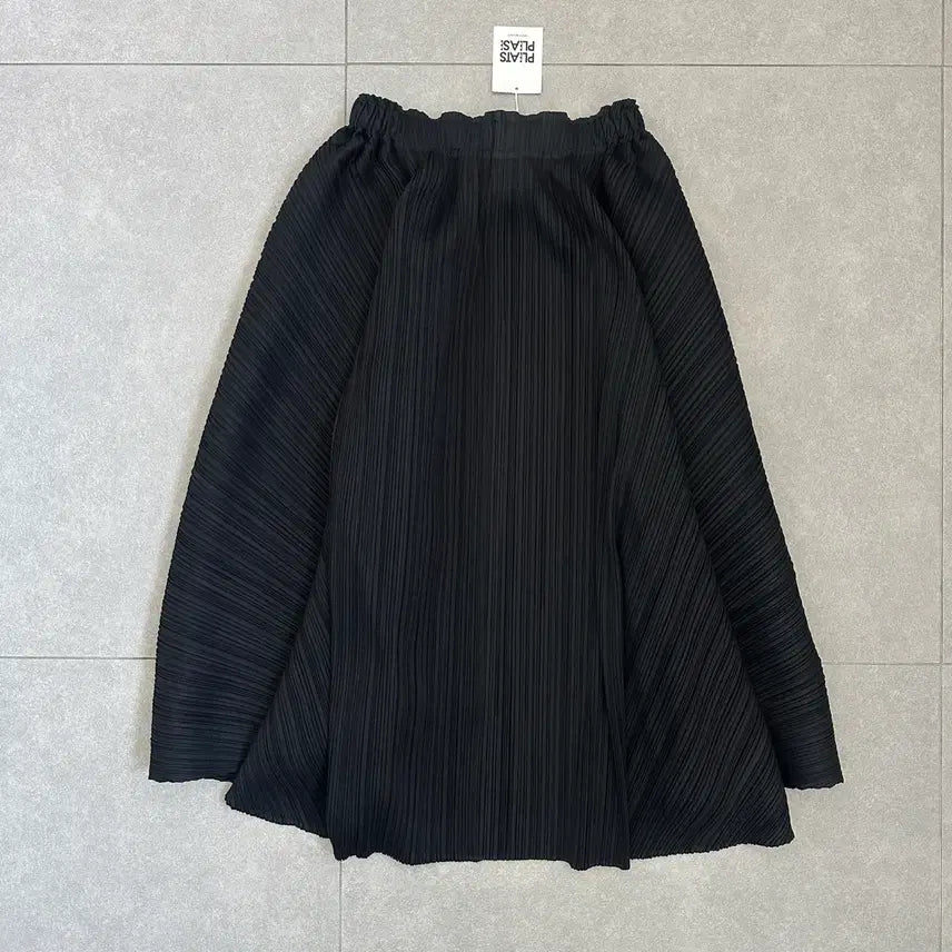[BUNJANG] Pleats Please Antelope Skirt - Black, Size 3 / 새상품 플리츠플리즈 스커트 Antelope 블랙 3사이즈
