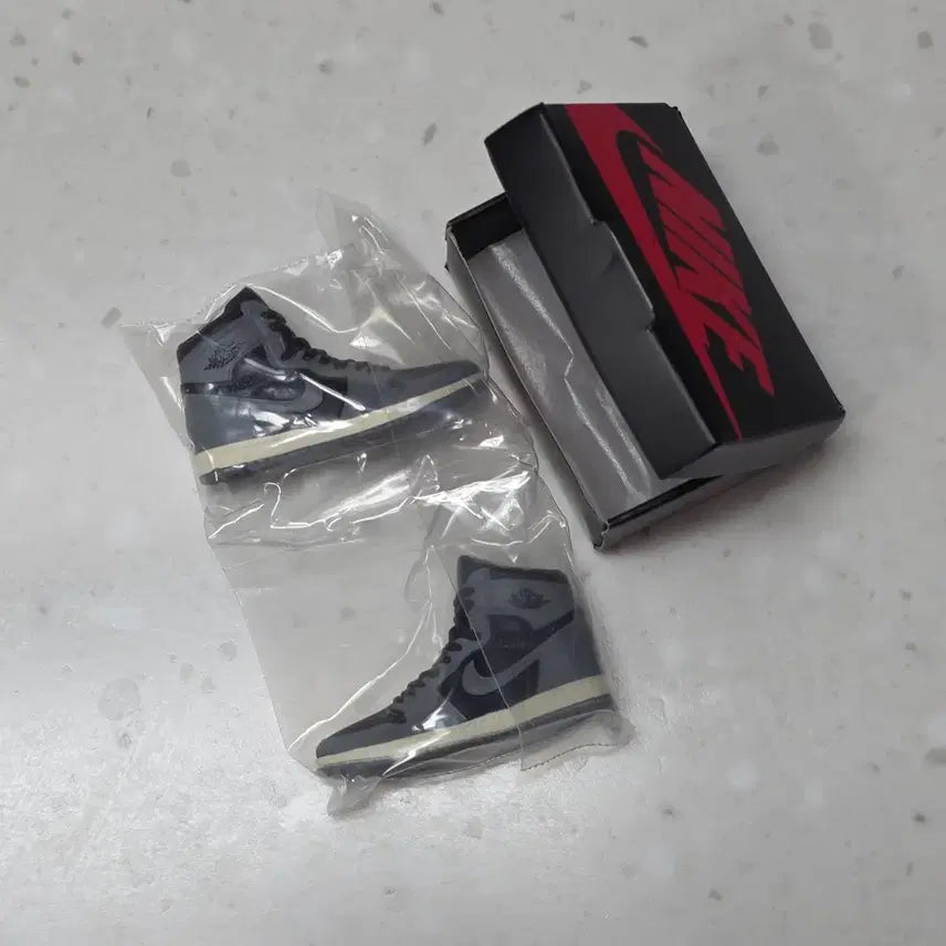 [BUNJANG] Nike Jordan Gacha Miniature Reverse Shadow Secret Edition / (새상품) 나이키 조던 가챠 미니어쳐 리버스 쉐도우 시크릿
