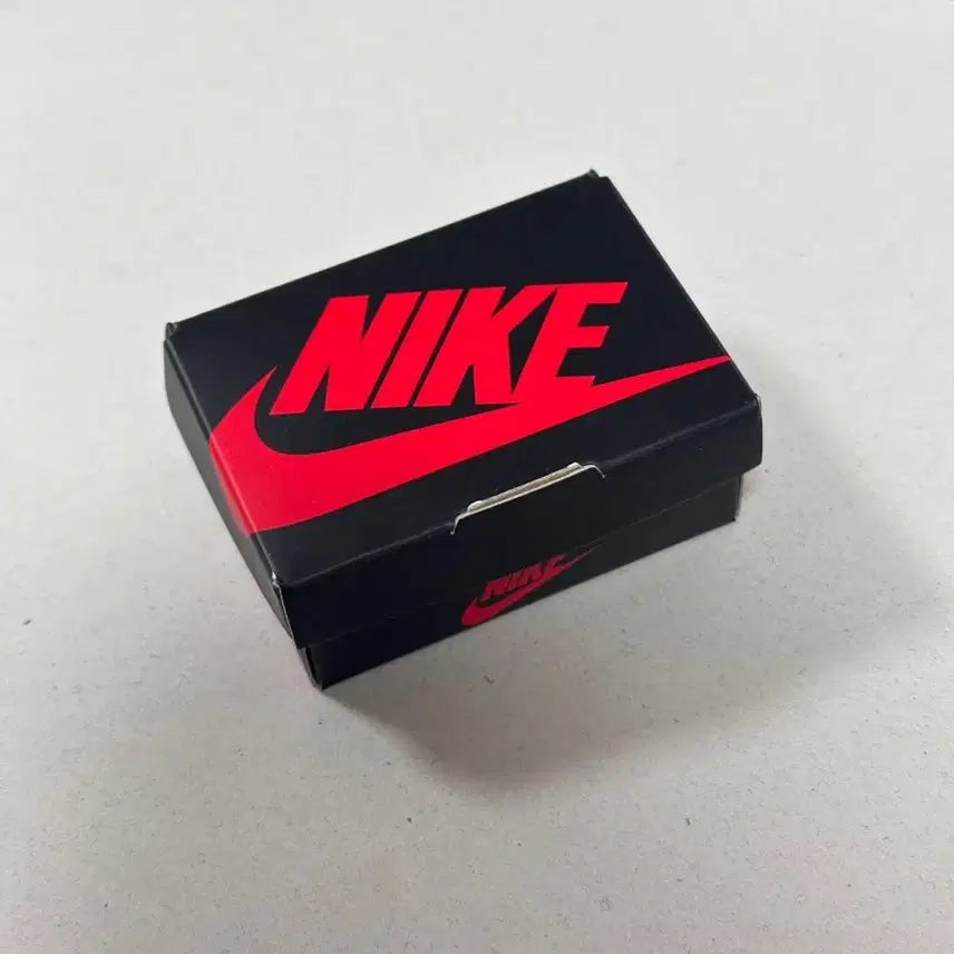 [BUNJANG] Nike Jordan Gacha Miniature Reverse Shadow Secret Edition / (새상품) 나이키 조던 가챠 미니어쳐 리버스 쉐도우 시크릿