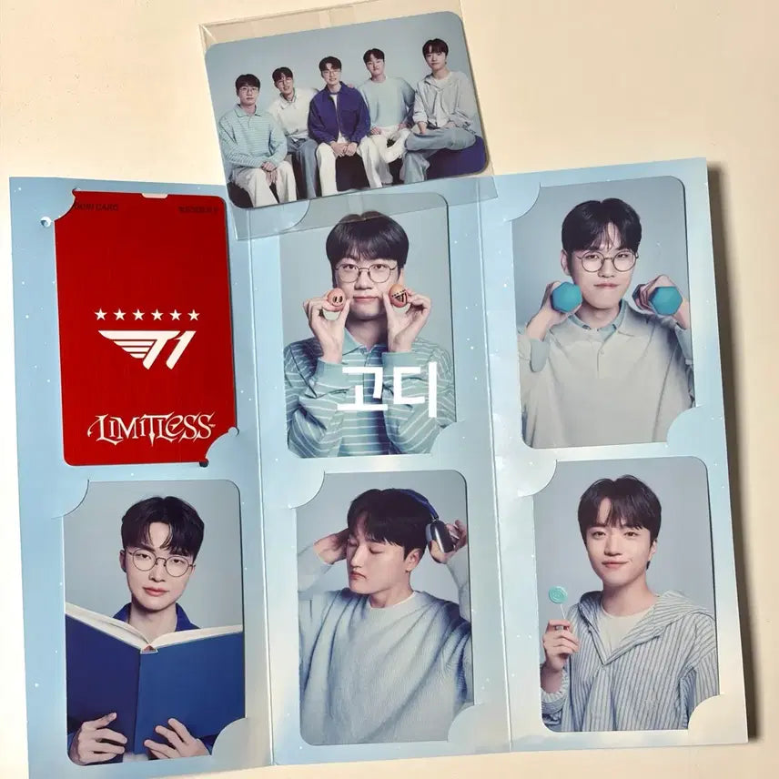 [SOLD OUT] 우리은행 티원 소장용 레드카드 포함 포카 세트 + 단체 포카