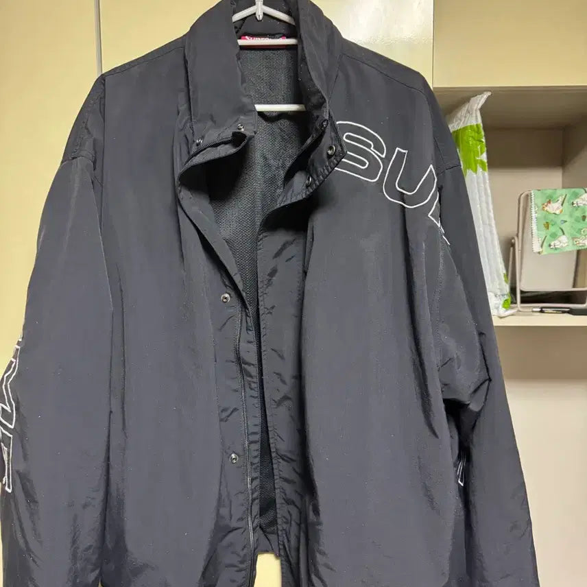 [BUNJANG] Supreme Spellout Windbreaker 24FW Medium / 슈프림 스펠아웃 바람막이 24FW M사이즈