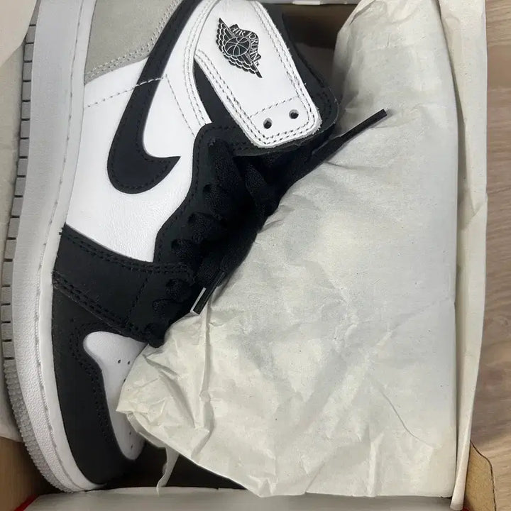 [BUNJANG] Nike Air Jordan Retro High OG Bleached Coral (Size 230) / 230)나이키 조던 레트로 하이 OG 블리치드 코랄