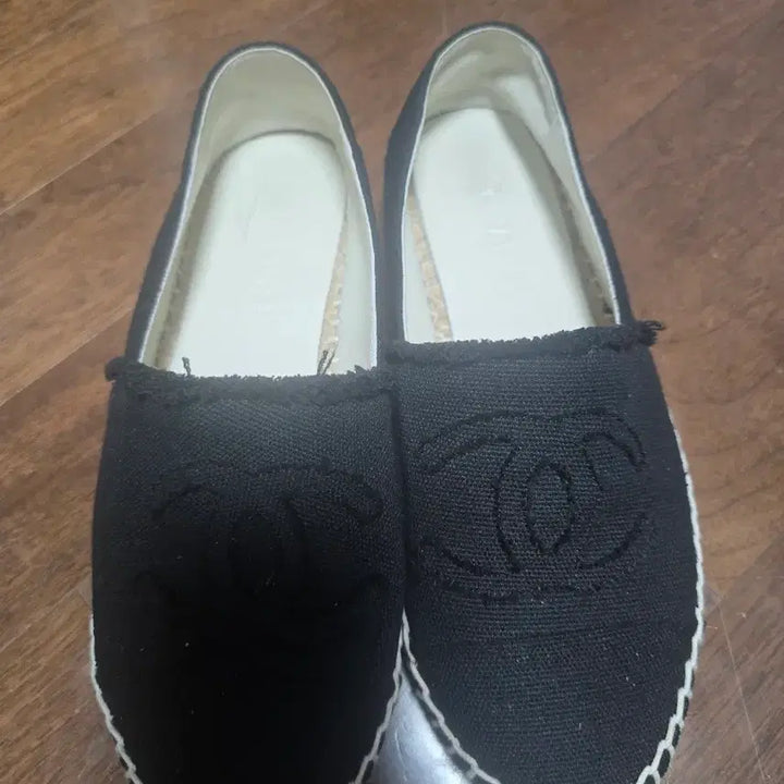 [BUNJANG] Black Slip-on Shoes Size 38 / 38사이즈 슬립온