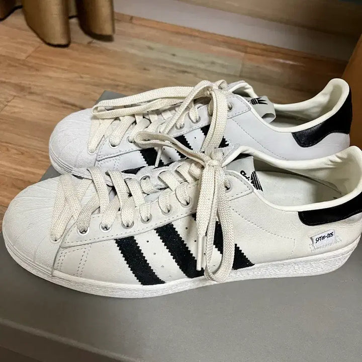 [BUNJANG] Adidas Song for the Mute Superstar Sneakers / 아디다스 송포더뮤트 슈퍼스타