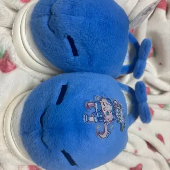 [BUNJANG] Blue Archive Hoshino Whale Slippers (Medium Size) / 블루아카이브 호시노 고래 슬리퍼 m사이즈