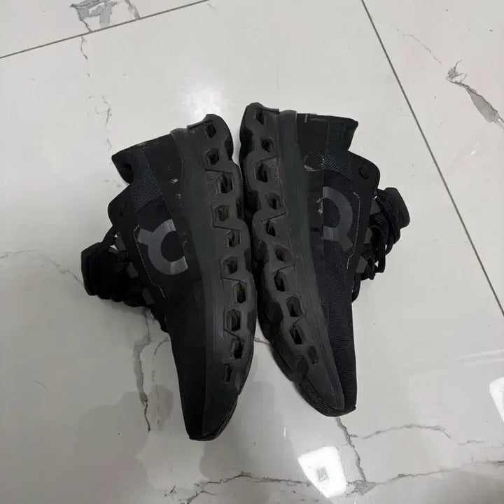 [BUNJANG] On Running Cloudmonster All Black 265mm / 온 러닝 클라우드몬스터1 올 블랙 265mm