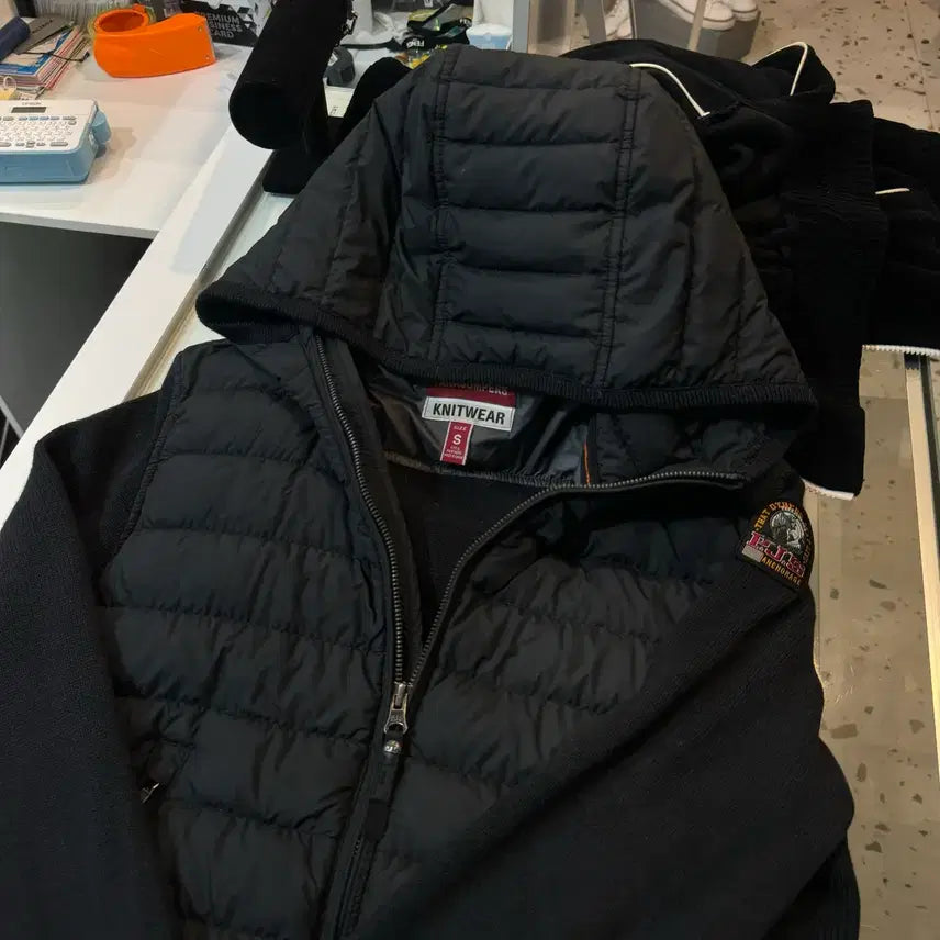 [BUNJANG] Parajumpers Hooded Knit Padded Jacket (Black, S Size) / [정품 , S사이즈] 파라점퍼스 후드 니트패딩 블랙