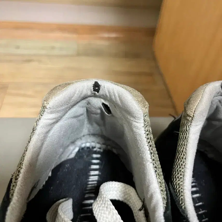 [BUNJANG] New Balance 990v2 Camo Black Sneakers / 뉴발란스 990v2 카모블랙