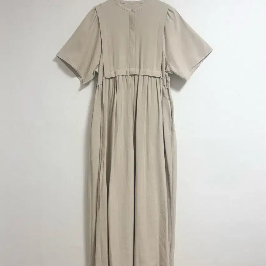 [BUNJANG] Apart by Lowrys Beige Half-Sleeve Long Dress / 베이지 반팔 롱 원피스